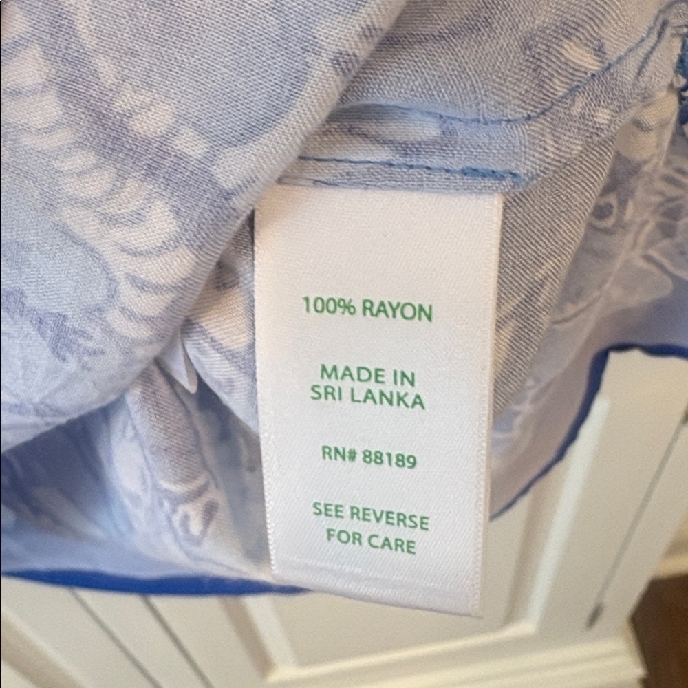 New Lilly Pulitzer Blue Floral Tunic Top - Picture 4 of 5